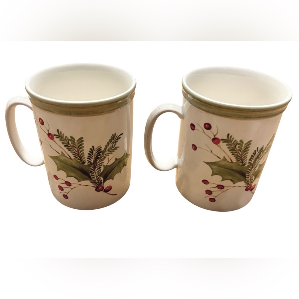 LENOX Holiday Gatherings Holiday Berry Christmas Red Berries Ivy Mugs - SET of 2